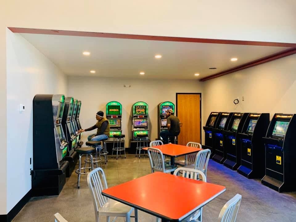 E Overland, Skill Games Lounge
