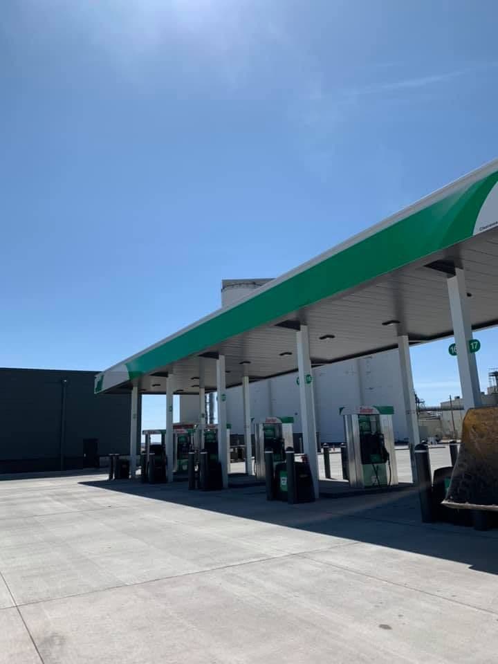 E Overland, Fuel Pumps